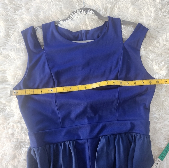 JUMPSUIT WYTH SHEER SKIRT. NO tag.Size L pit to pit 20".Newer wear. - Picture 6 of 7